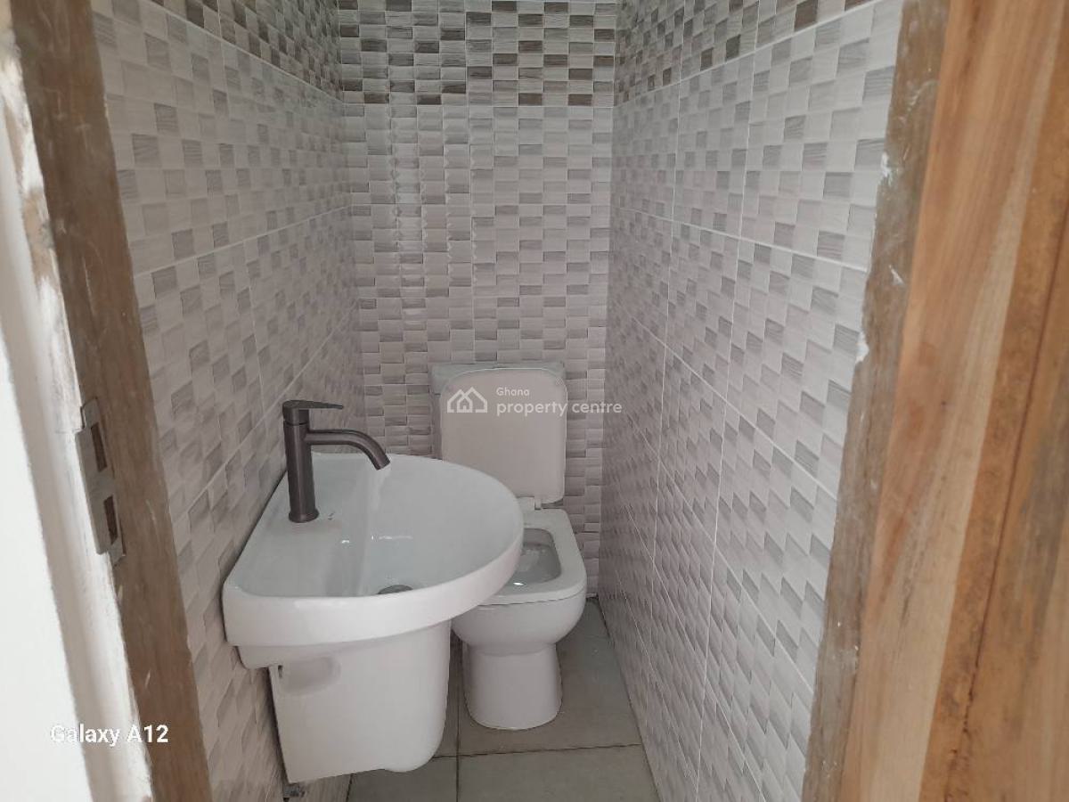 Executive Newly Built 2 Bedroom Apartment@ Burma Hill, Burma Hill, East Airport, Airport Residential Area, Accra, Apartment for Rent