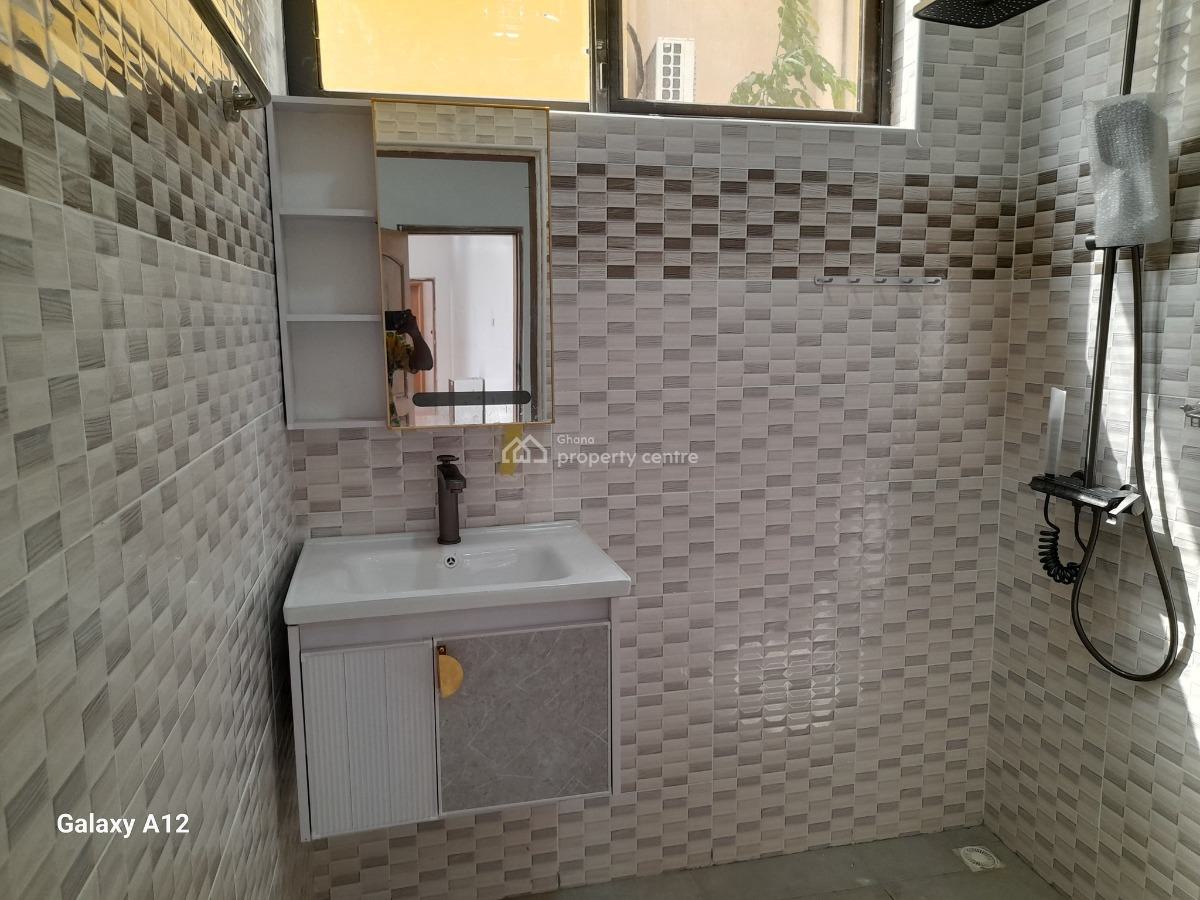 Executive Newly Built 2 Bedroom Apartment@ Burma Hill, Burma Hill, East Airport, Airport Residential Area, Accra, Apartment for Rent