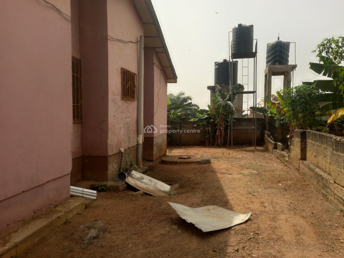 4 Bedrooms, Atimatim Maase, Near Pankrono., Kumasi Metropolitan, Ashanti, House for Sale