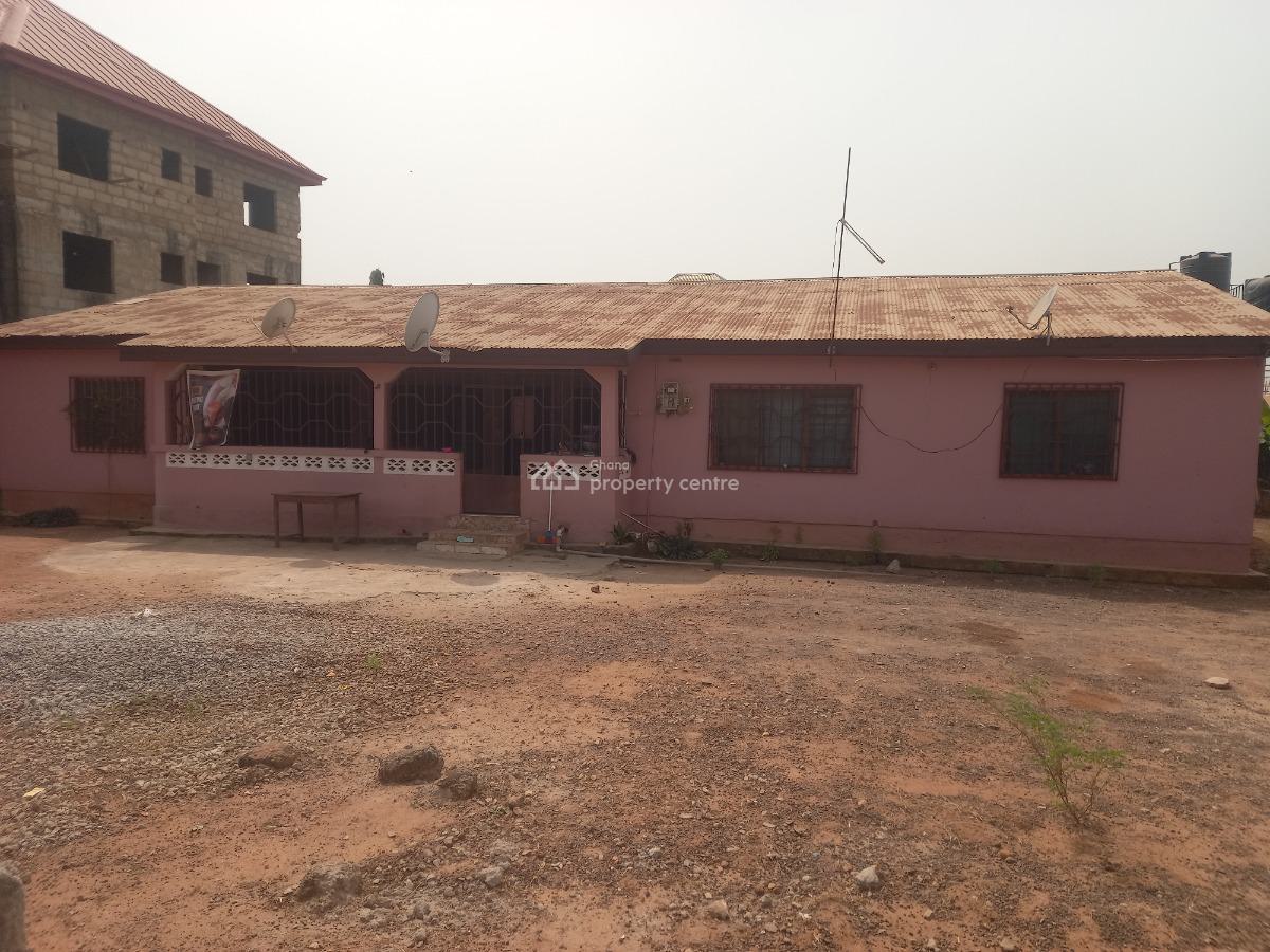 4 Bedrooms, Atimatim Maase, Near Pankrono., Kumasi Metropolitan, Ashanti, House for Sale