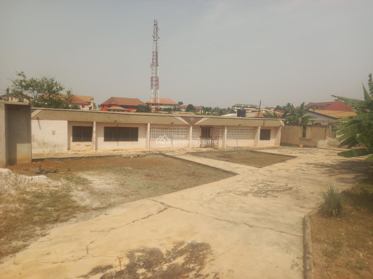 5 Bedrooms, Kentinkrono, Near Knust, Tech Junction., Kumasi Metropolitan, Ashanti, House for Sale