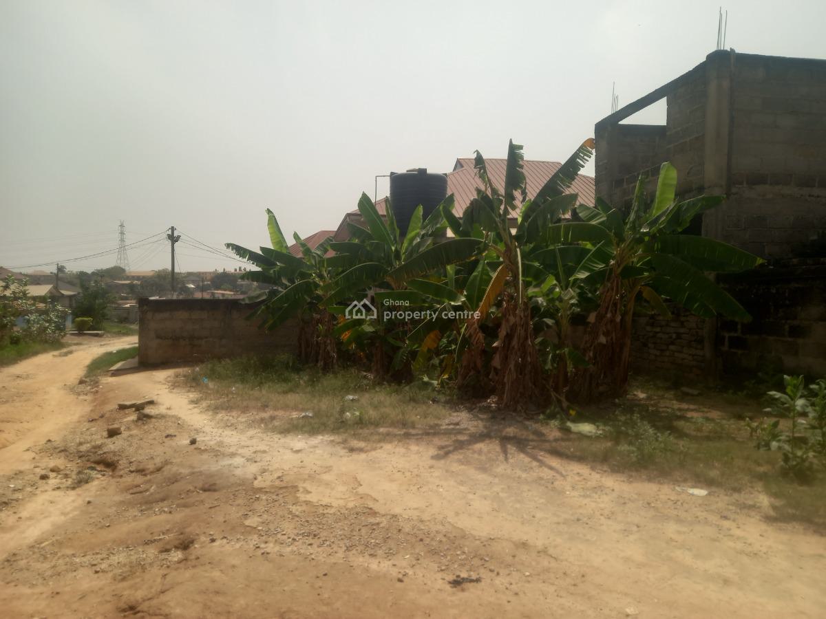 Plot    ( 2nd Plot Main Asphalt Road), Kentinkrono, Near Knust, Tech Junction., Kumasi Metropolitan, Ashanti, Land for Sale