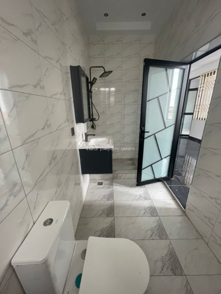 Executive 4 Bedroom, Ogbojo, Adenta Municipal, Accra, House for Sale