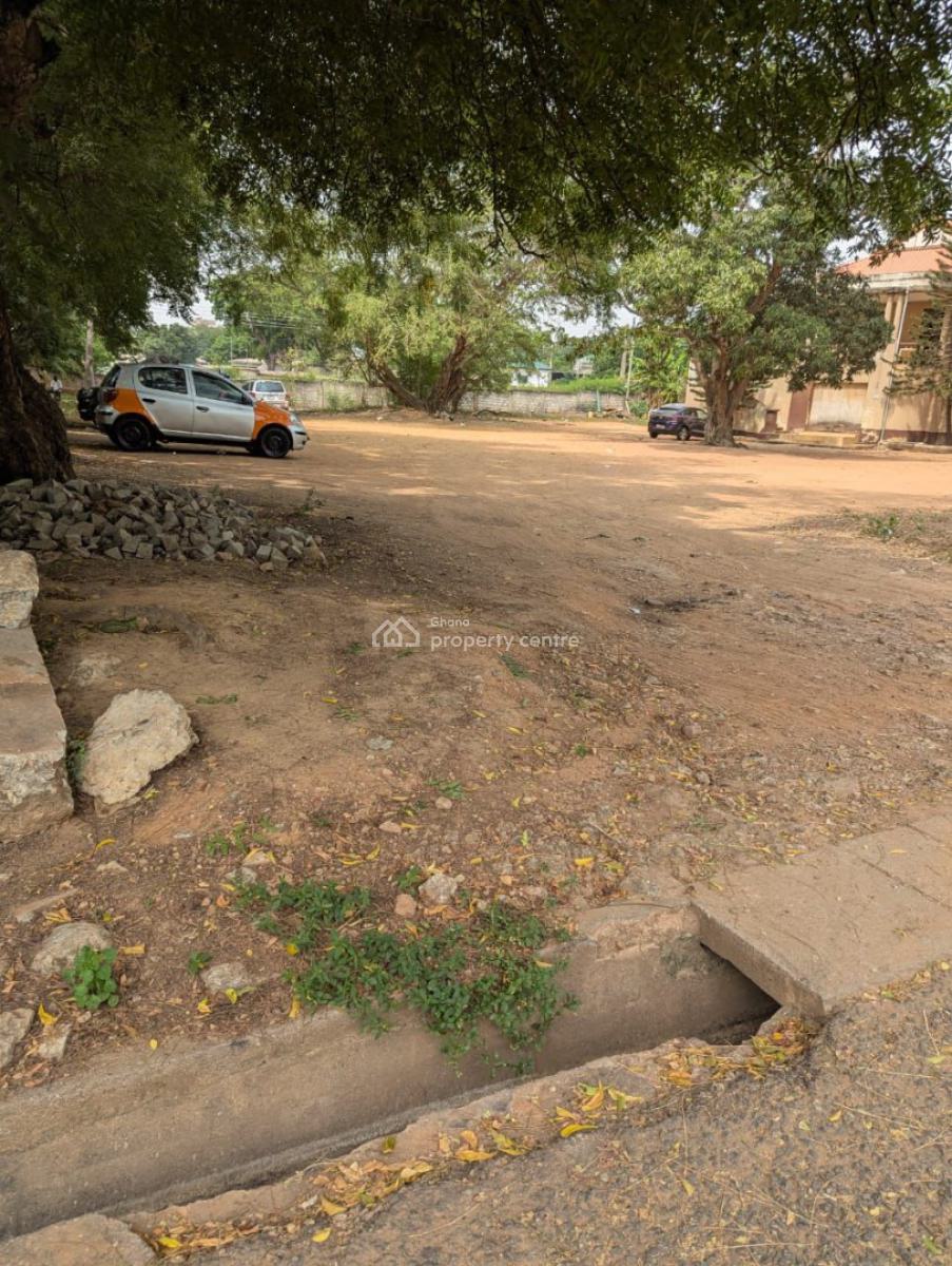 Six  Plots of Land, North Ridge, North Ridge, Accra, Land for Sale