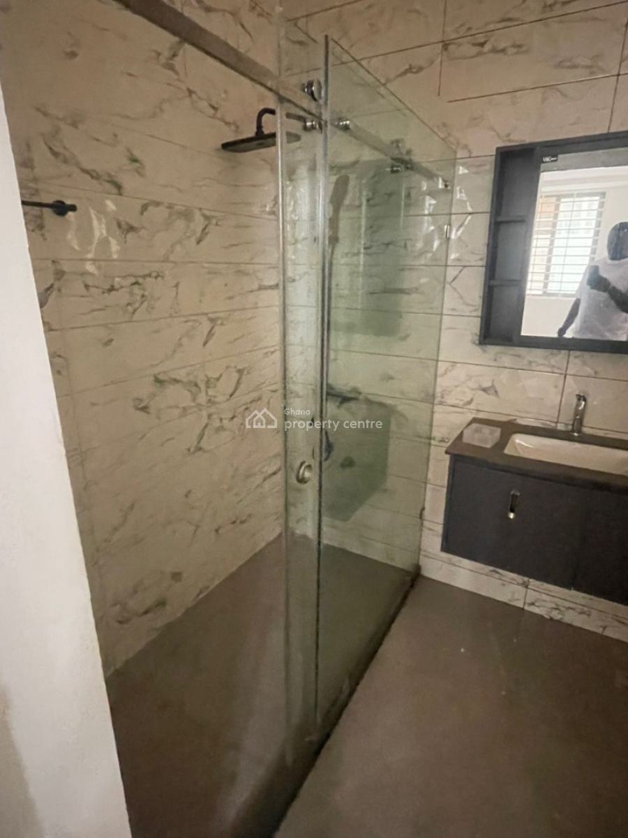 Executive 4 Bedroom, Ogbojo, Adenta Municipal, Accra, House for Sale