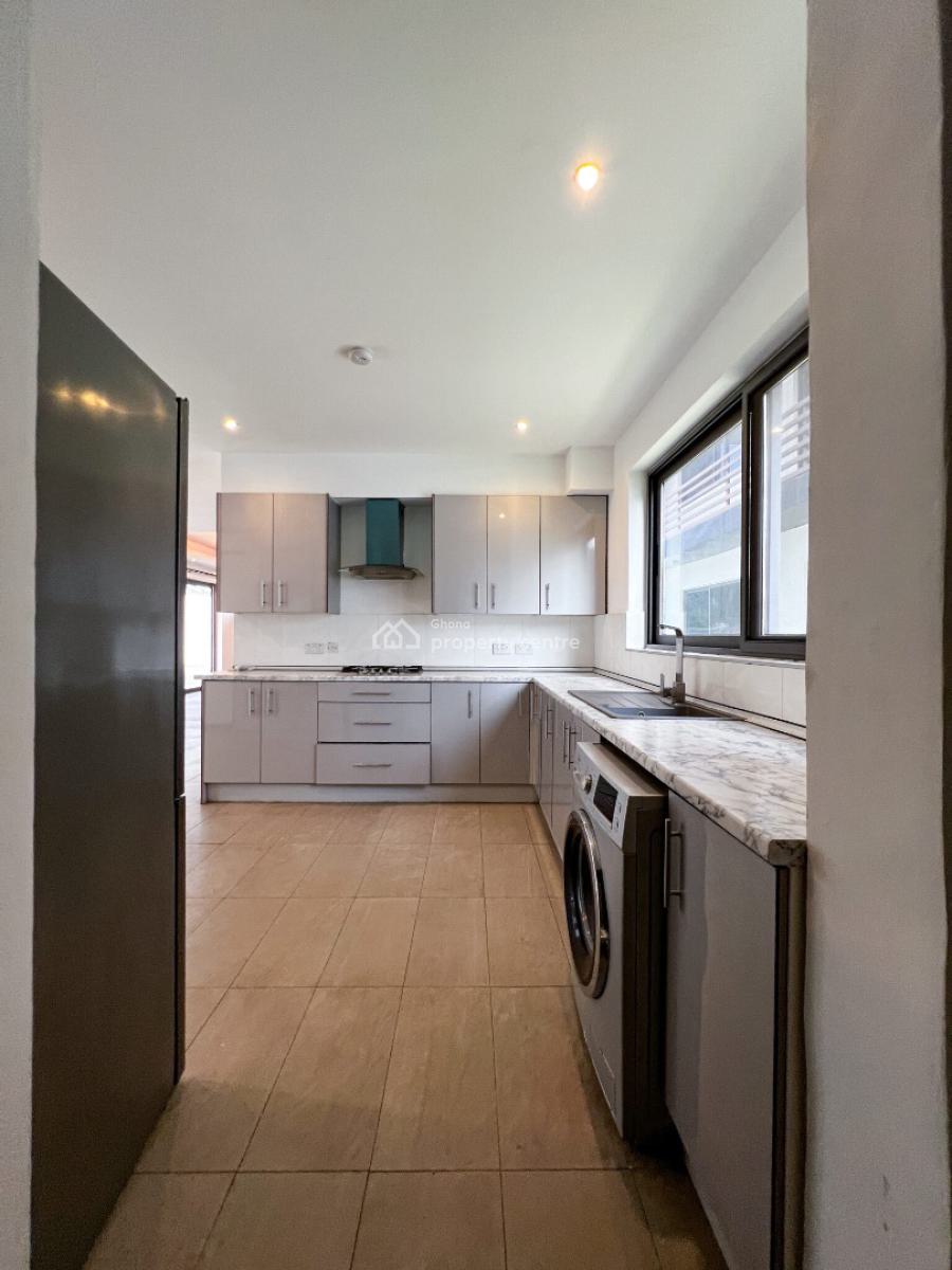 4 Bedroom Townhouse in a Gated Community with Swimming Pool, Abelemkpe, Accra, Townhouse for Rent