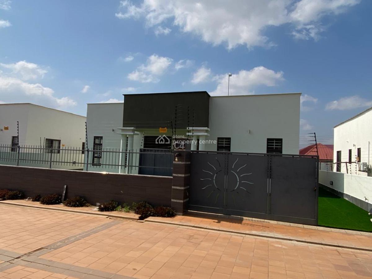3 Bedroom Self Compound, Botwe School Junction, Adenta Municipal, Accra, House for Rent