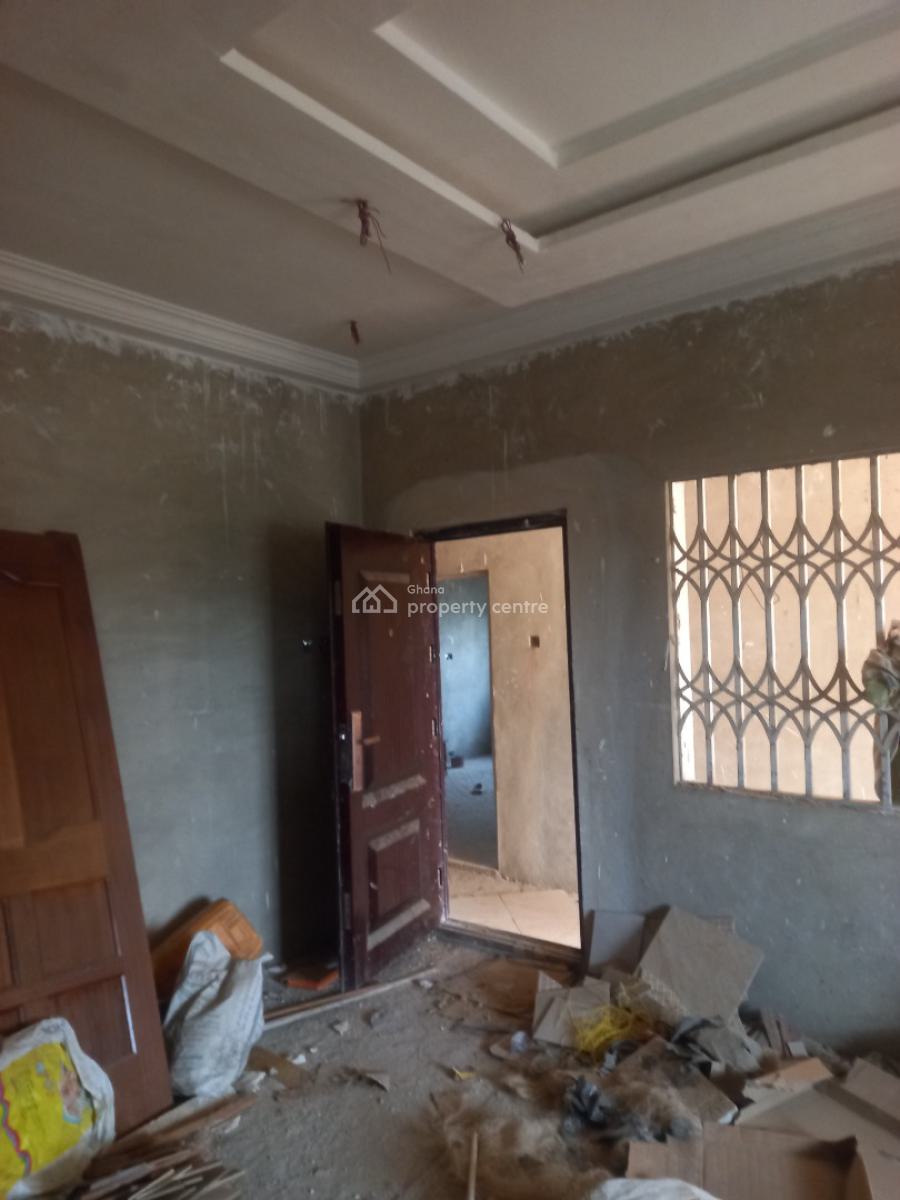 5 Bedrooms, Adesina, on Kenyasi Abrem Road., Kumasi Metropolitan, Ashanti, House for Sale