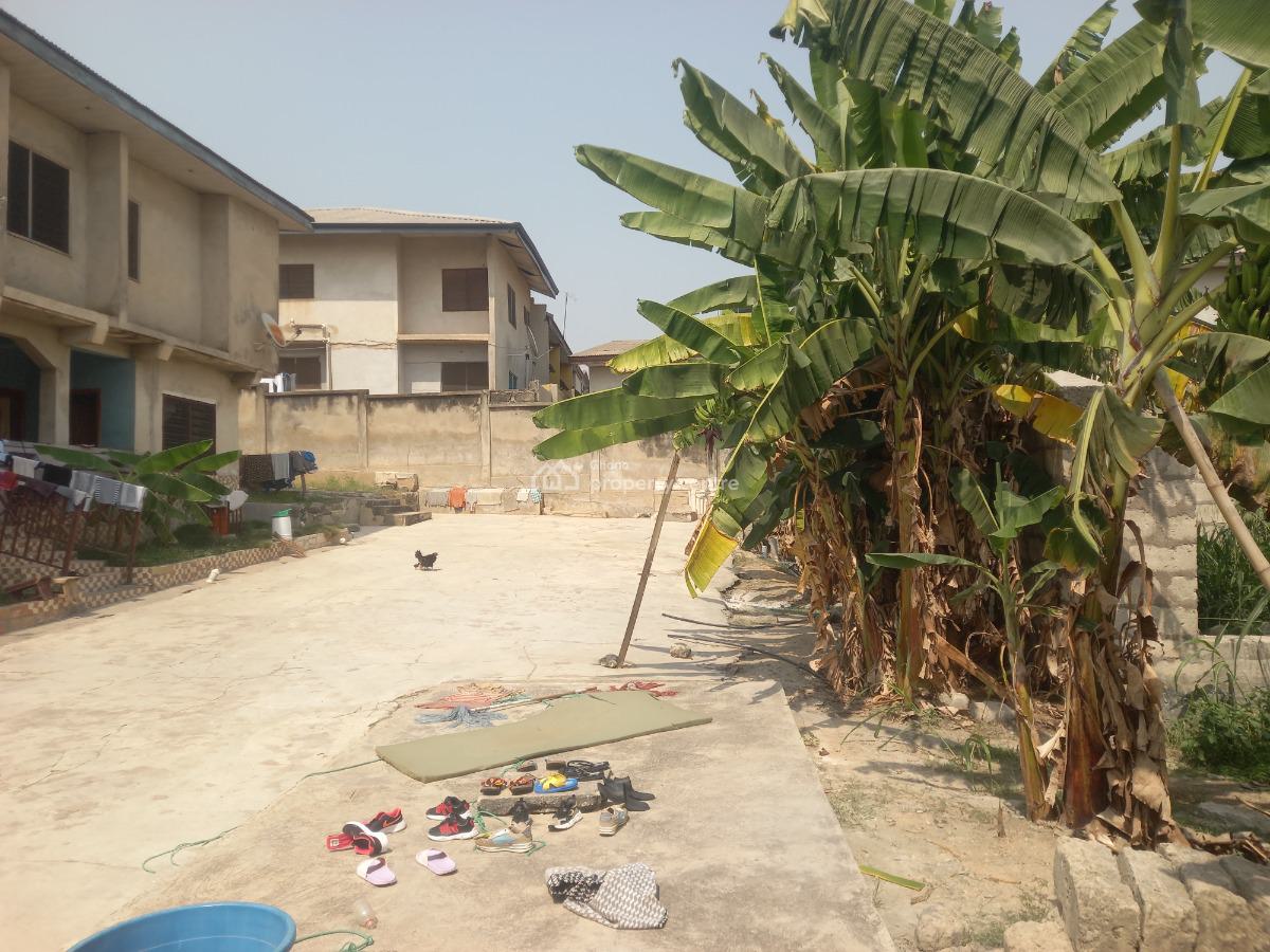 14 Bedrooms, Aprade, on Tech Ejisu Road., Kumasi Metropolitan, Ashanti, House for Sale