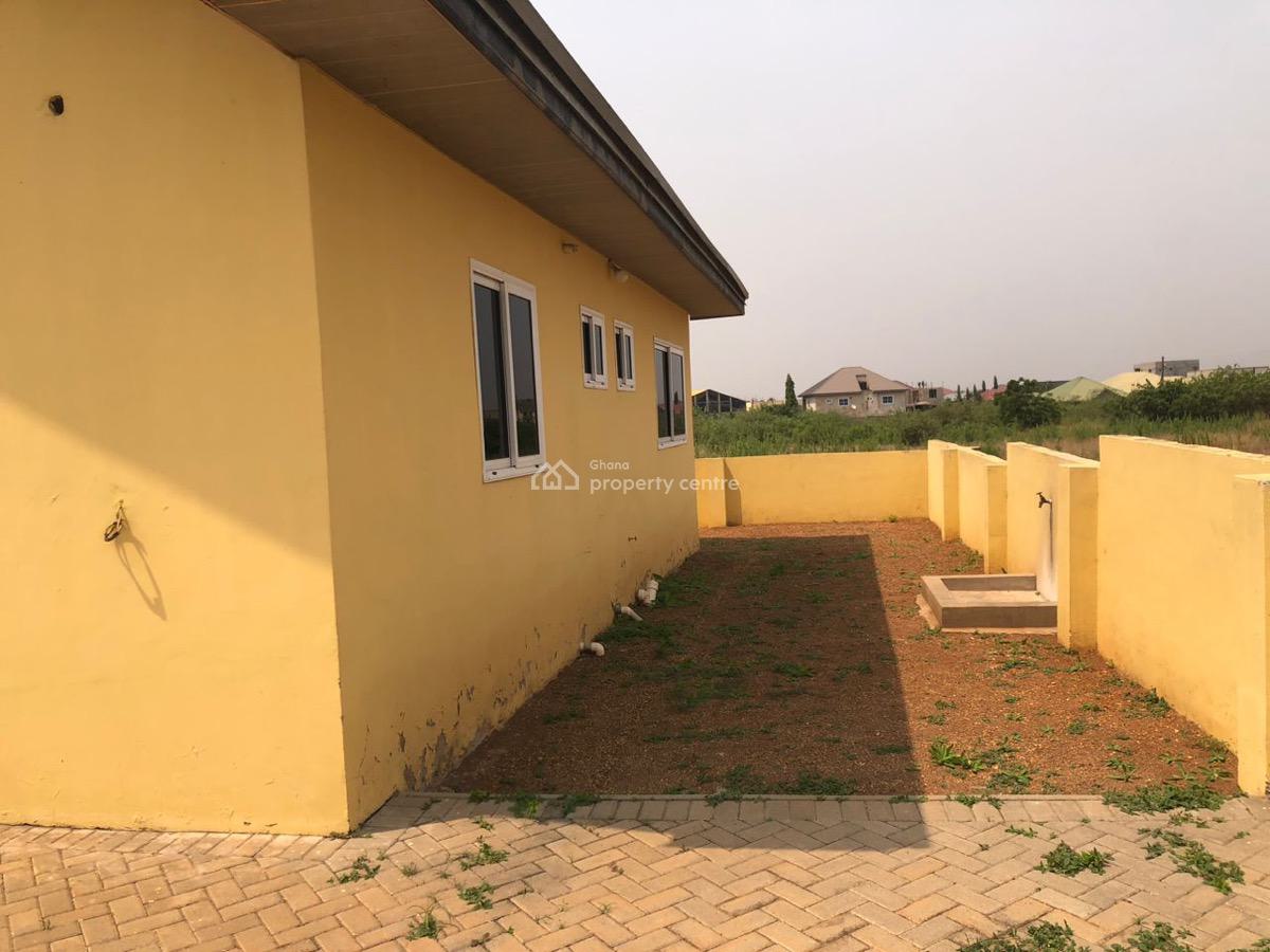 Looking for a Peaceful,and Calm Place to Call Home, Hfc, Community 25, Tema, Accra, Detached Bungalow for Rent