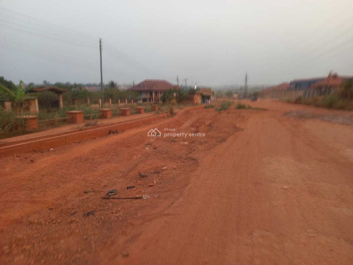 Filling Station Land ( Ejisu), Ejisu Donaso/ Lake Road., Ejisu-juaben Municipal, Ashanti, Land for Sale