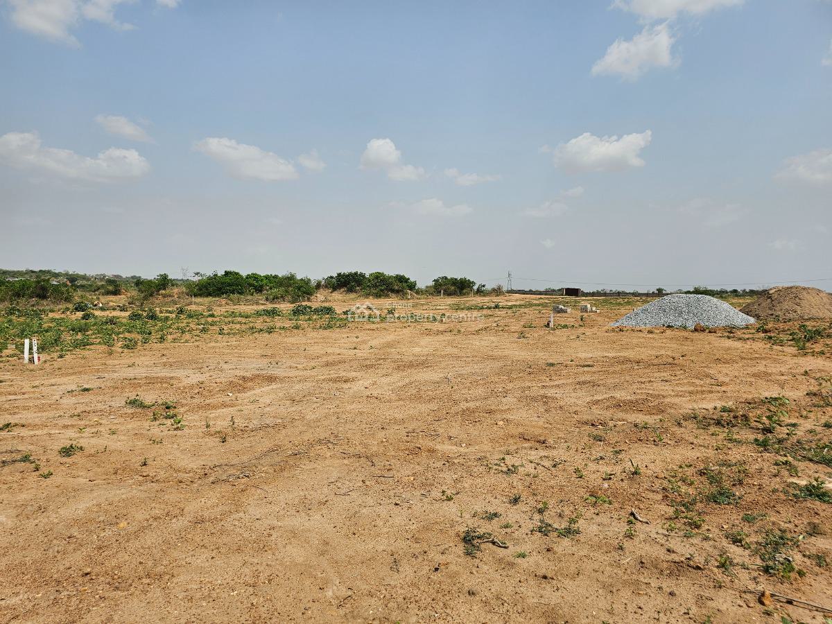 Tema Community 25 Devtraco Road - Half Plot, Cedar Court - Adom Estate, Tema, Accra, Residential Land for Sale