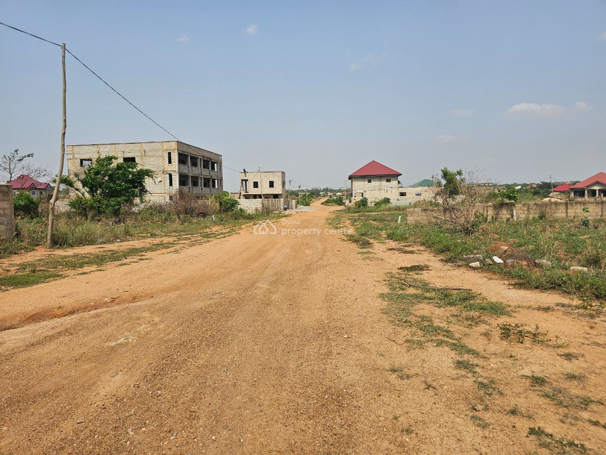 Tema Community 25 Devtraco Road - Half Plot, Cedar Court - Adom Estate, Tema, Accra, Residential Land for Sale