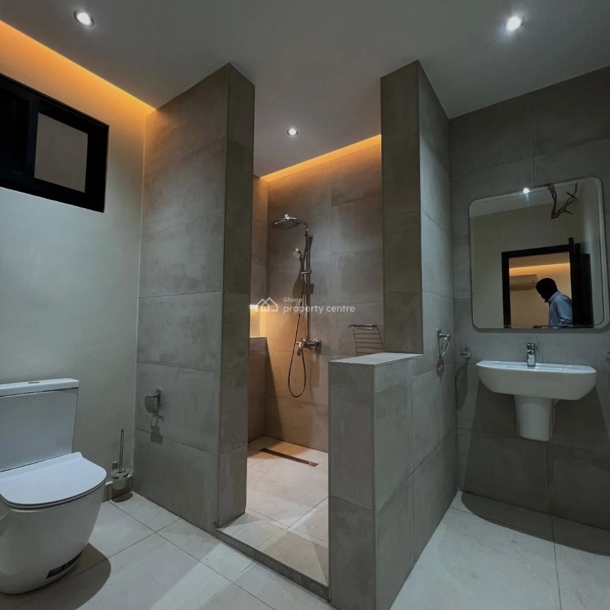 Executive  4 Bedrooms, Adjiringanor, East Legon, Accra, House for Sale