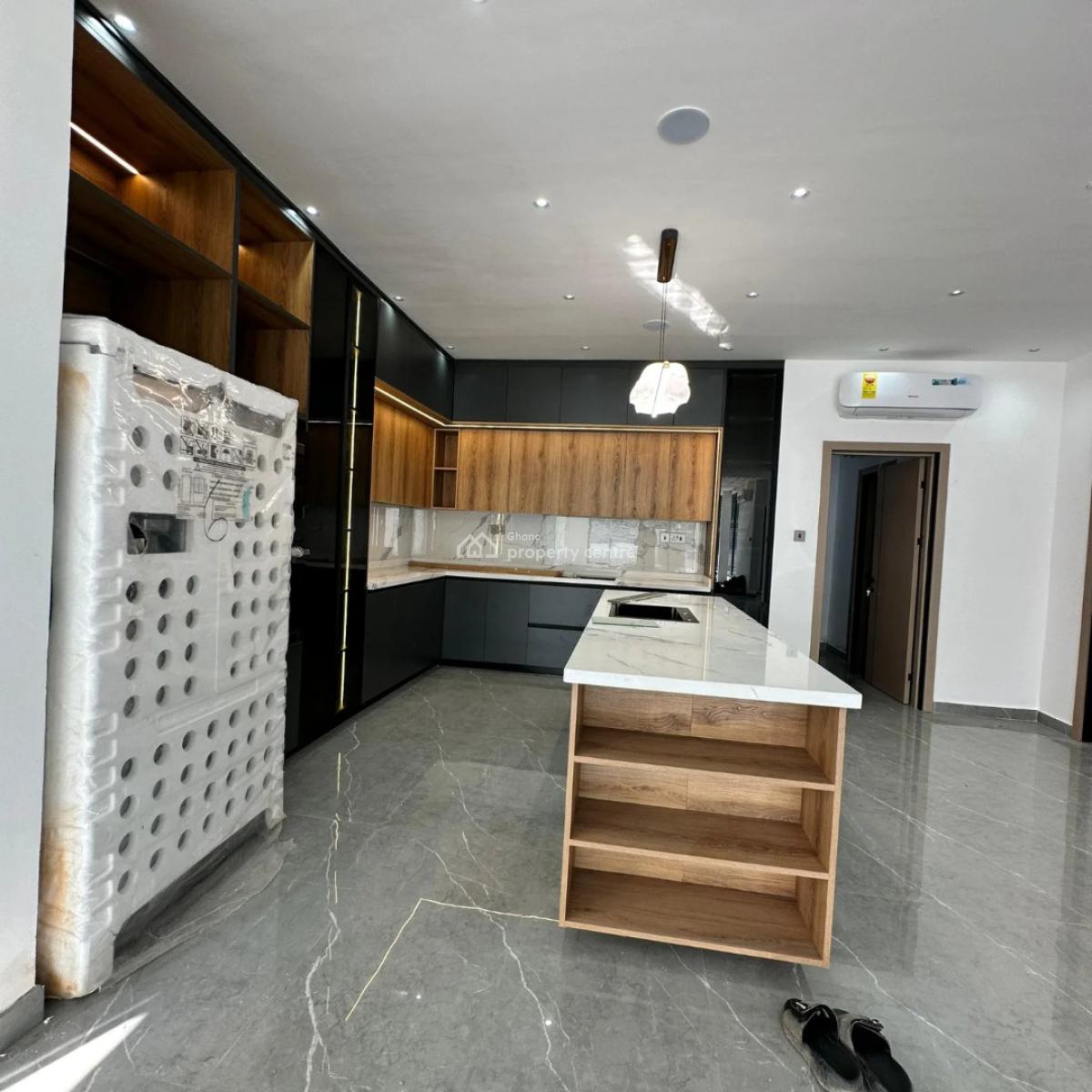 Executive 6 Bedroom, Ashaley Botwe, Adenta Municipal, Accra, House for Sale