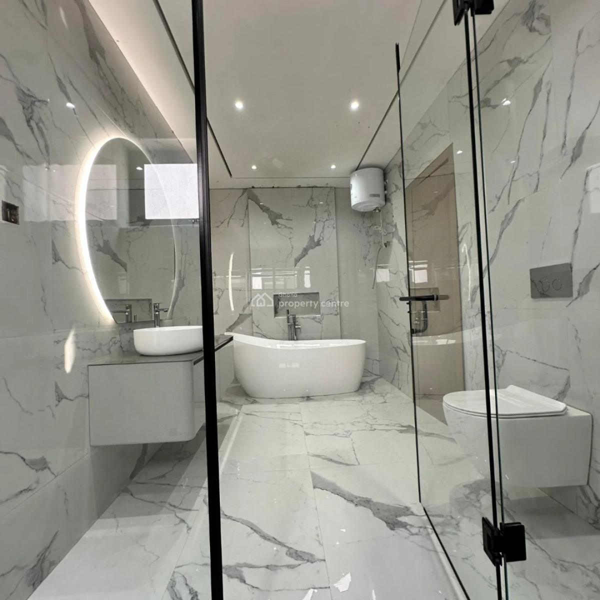 Executive 6 Bedroom, Ashaley Botwe, Adenta Municipal, Accra, House for Sale