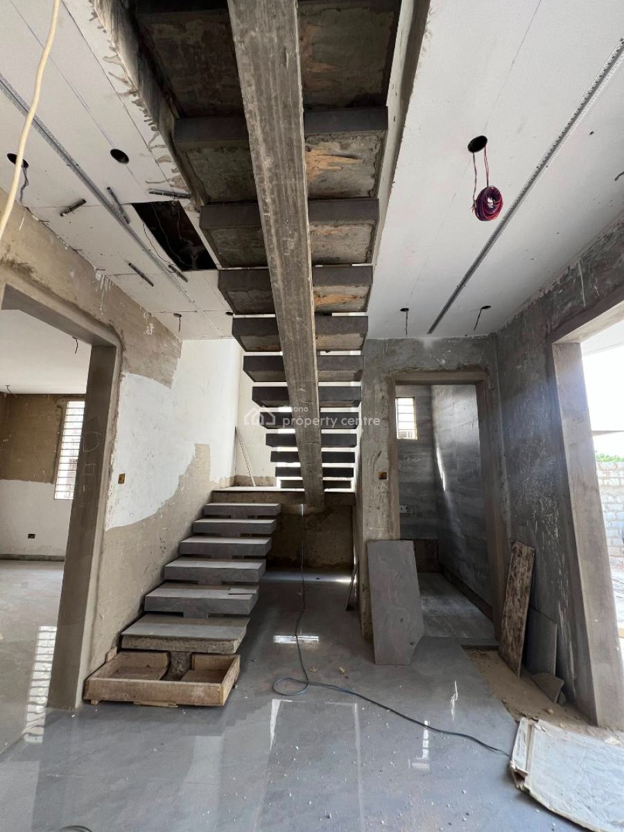 Executive 6 Bedroom, East Airport, Airport Residential Area, Accra, House for Sale