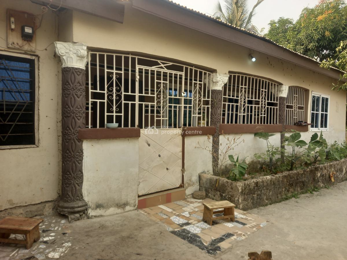 4 Bedrooms, Kodie Danase, on Kumasi Offinso Road., Kumasi Metropolitan, Ashanti, House for Sale