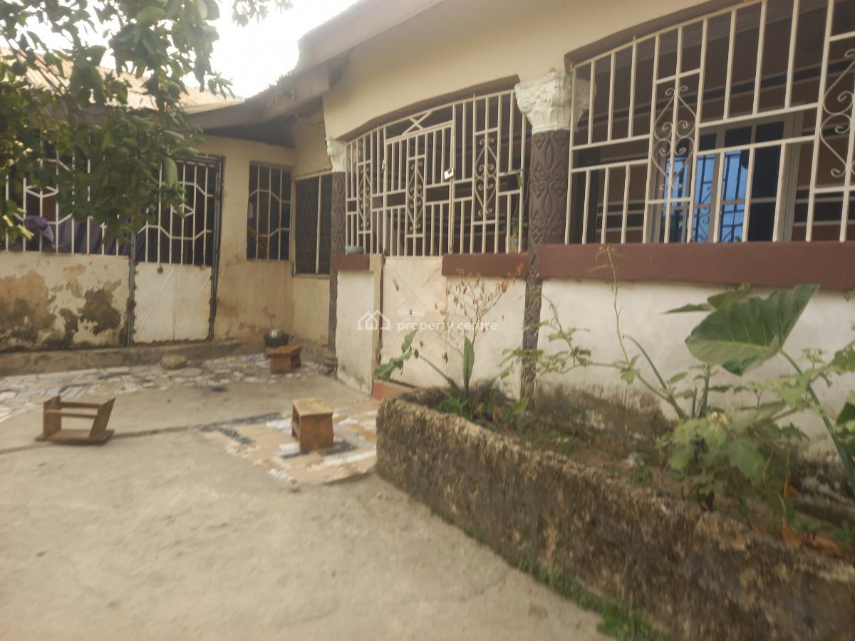 4 Bedrooms, Kodie Danase, on Kumasi Offinso Road., Kumasi Metropolitan, Ashanti, House for Sale