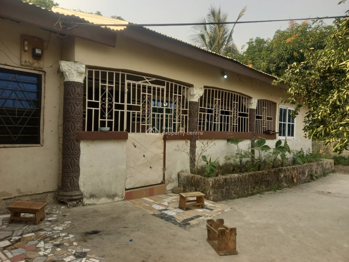 4 Bedrooms, Kodie Danase, on Kumasi Offinso Road., Kumasi Metropolitan, Ashanti, House for Sale
