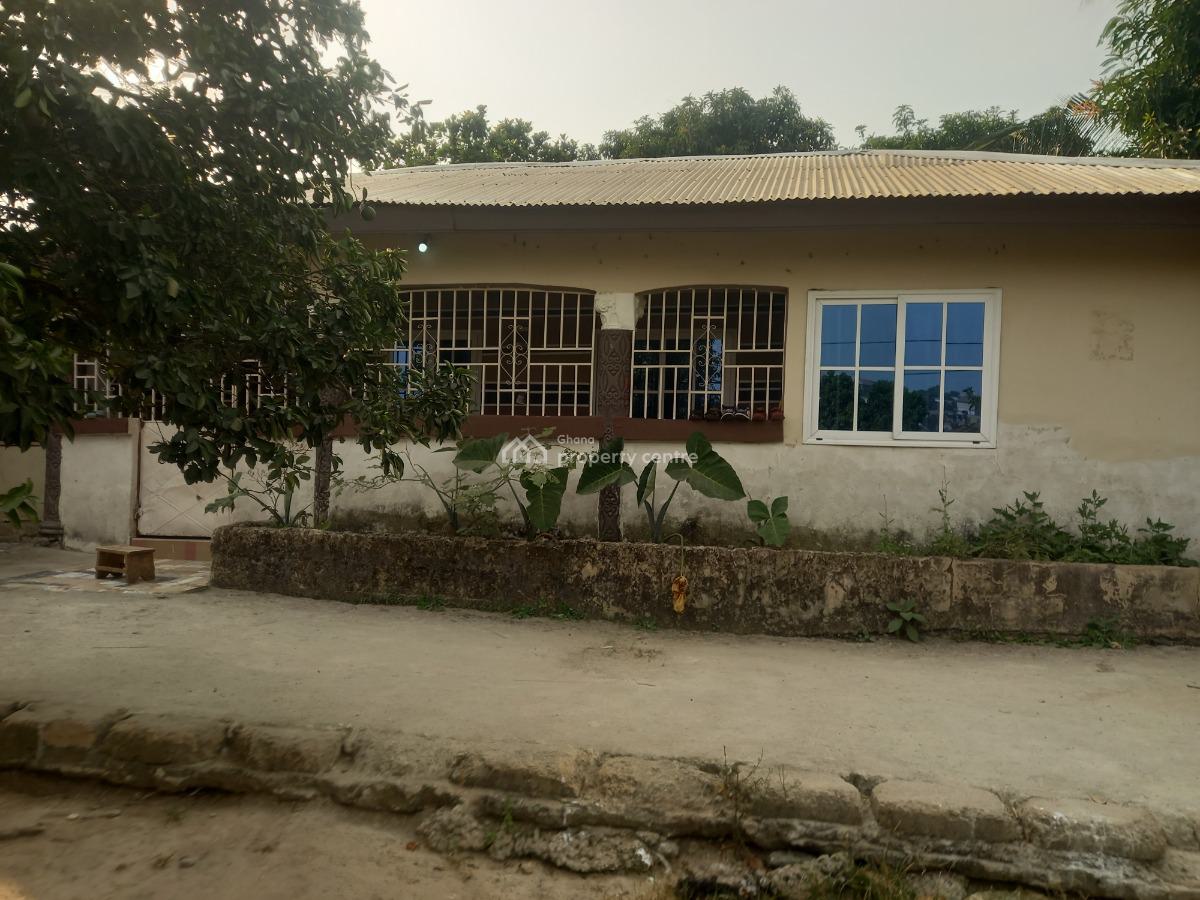 4 Bedrooms, Kodie Danase, on Kumasi Offinso Road., Kumasi Metropolitan, Ashanti, House for Sale