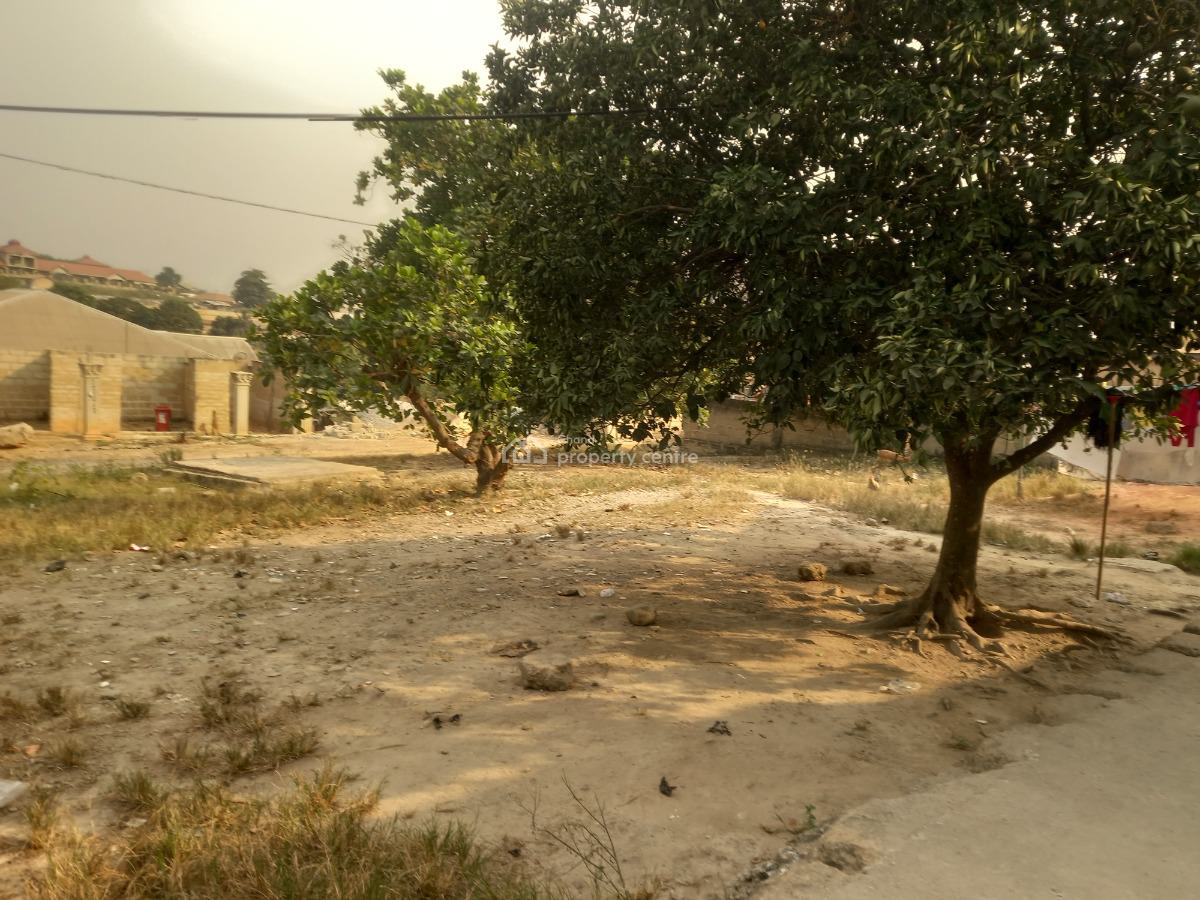 4 Bedrooms, Kodie Danase, on Kumasi Offinso Road., Kumasi Metropolitan, Ashanti, House for Sale