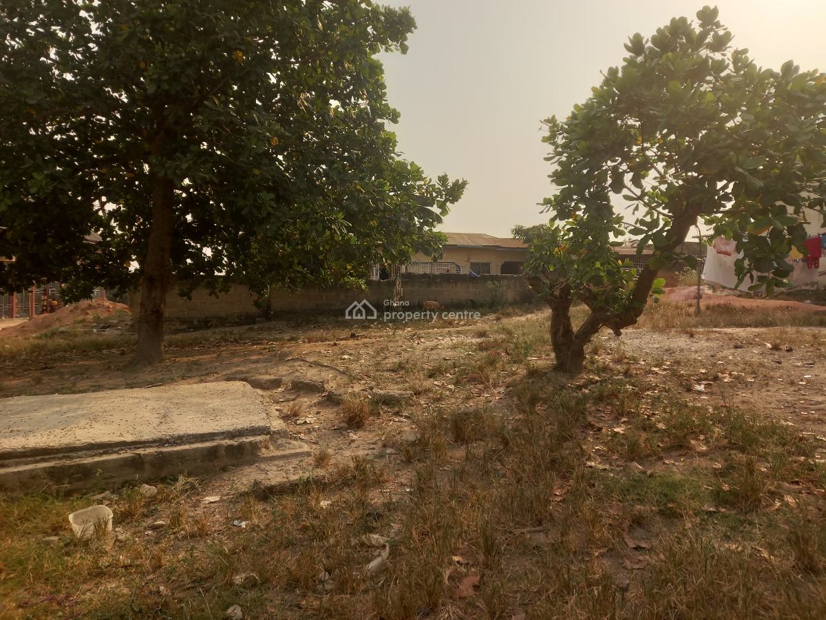 4 Bedrooms, Kodie Danase, on Kumasi Offinso Road., Kumasi Metropolitan, Ashanti, House for Sale