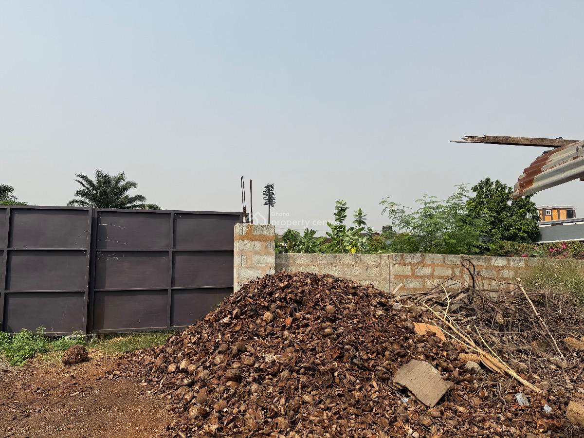 Land for Developers Or Residence Or Commercial, School Junction, Ashaley Botwe, Adenta Municipal, Accra, Mixed-use Land for Sale