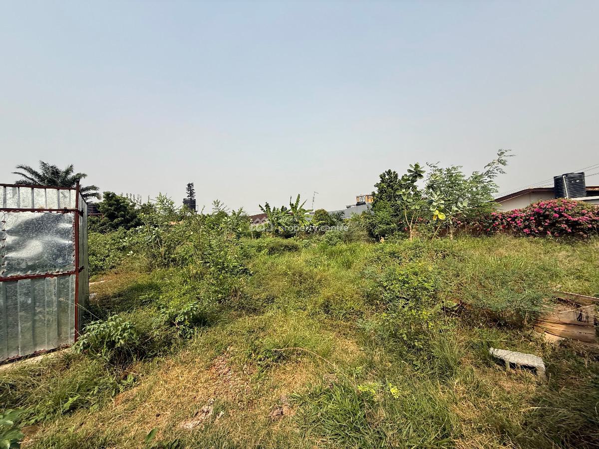 Land for Developers Or Residence Or Commercial, School Junction, Ashaley Botwe, Adenta Municipal, Accra, Mixed-use Land for Sale