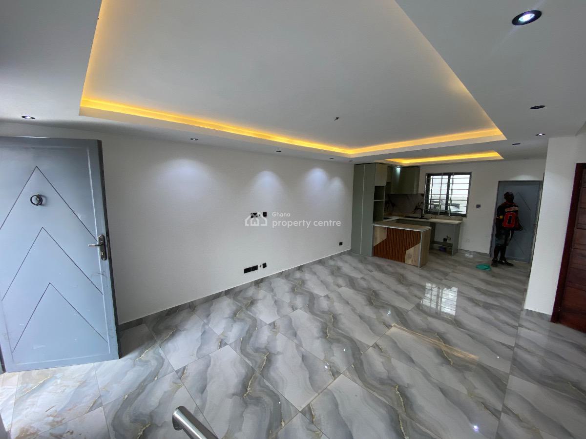 Luxury 2 Bedrooms Townhouse, School Junction, Ashaley Botwe, Adenta Municipal, Accra, Semi-detached Duplex for Sale