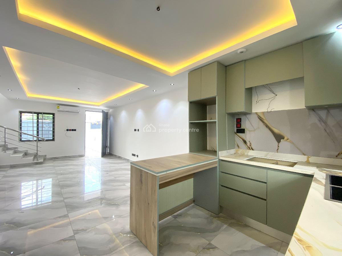 Luxury 2 Bedrooms Townhouse, School Junction, Ashaley Botwe, Adenta Municipal, Accra, Semi-detached Duplex for Sale