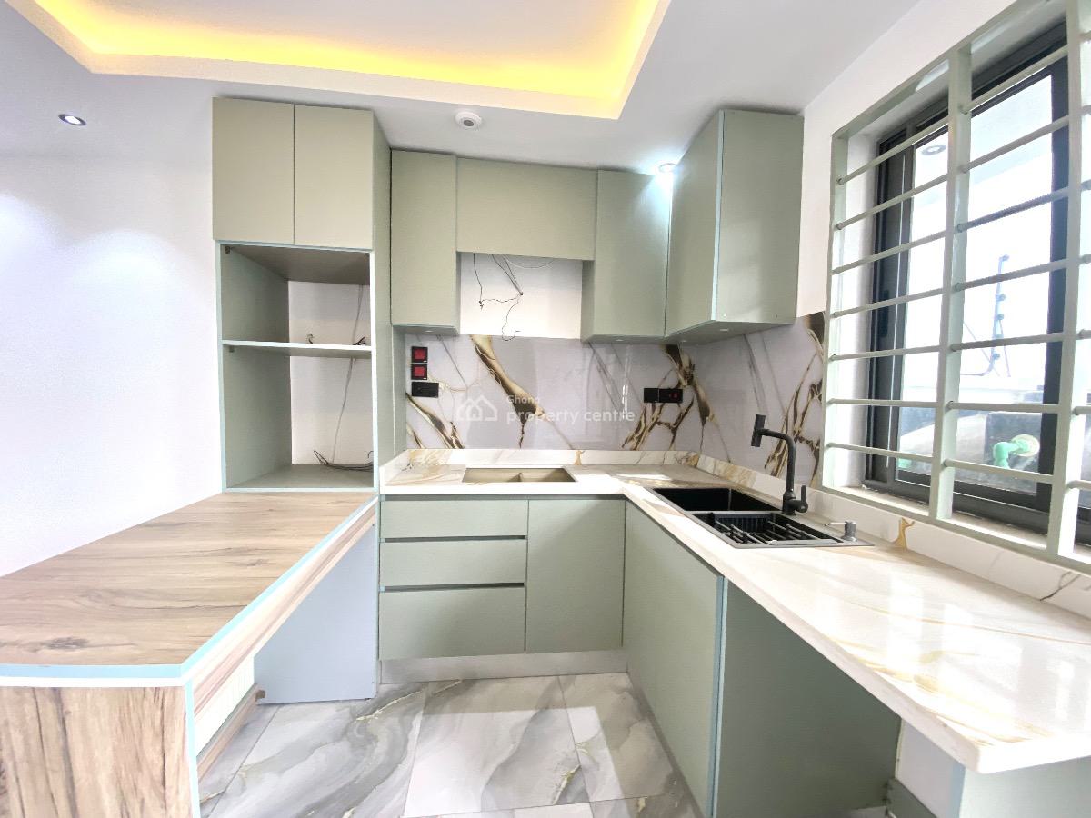 Luxury 2 Bedrooms Townhouse, School Junction, Ashaley Botwe, Adenta Municipal, Accra, Semi-detached Duplex for Sale