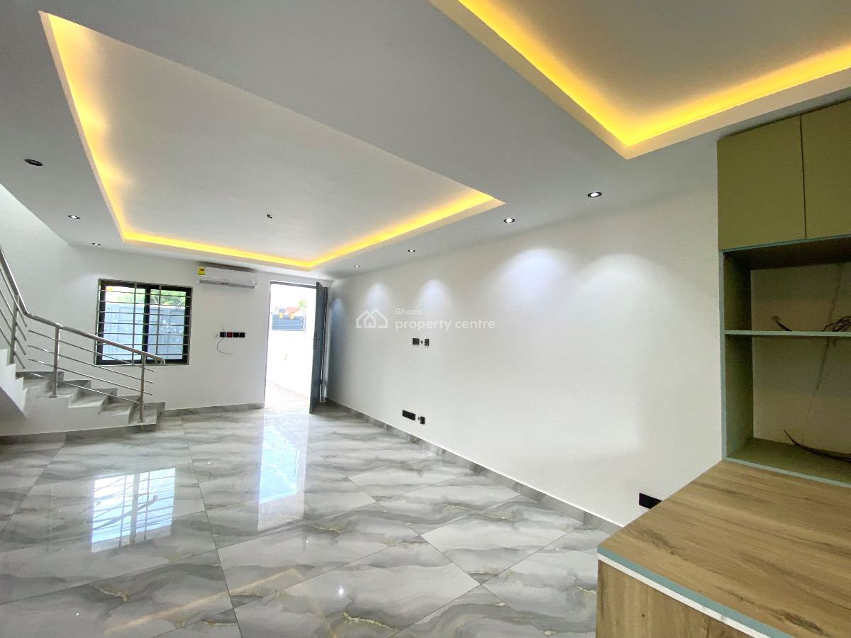 Luxury 2 Bedrooms Townhouse, School Junction, Ashaley Botwe, Adenta Municipal, Accra, Semi-detached Duplex for Sale