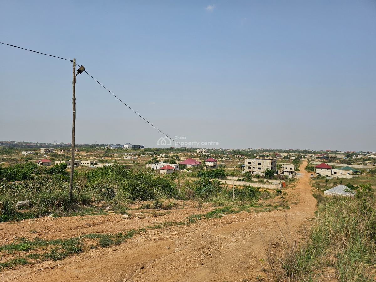 Ideal Gated Half Plot - Tema Omm. 25, Devtraco Road, Tema, Accra, Mixed-use Land for Sale