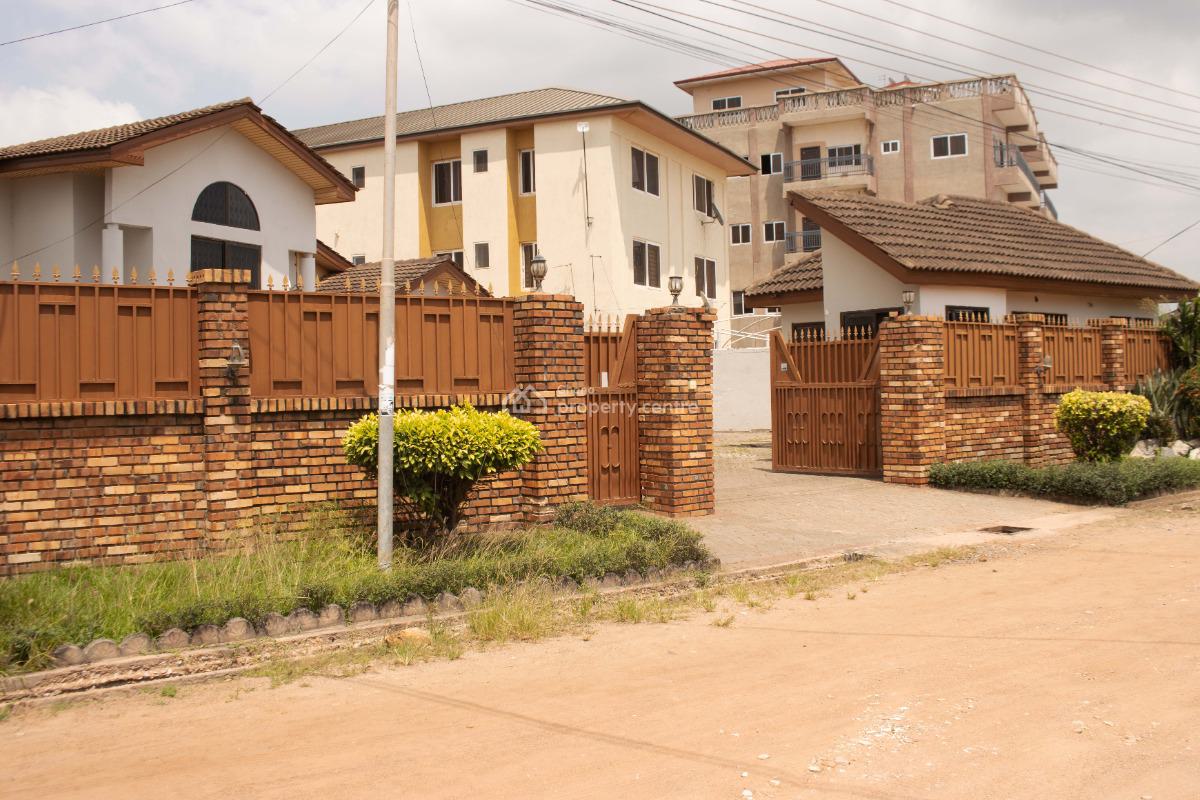 4 Bedroom Executive House in Spintex, Spintex, Accra, House for Sale