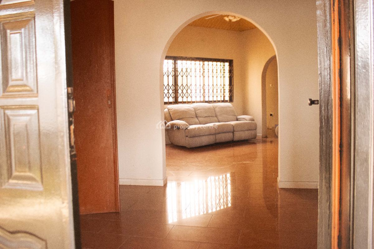 4 Bedroom Executive House in Spintex, Spintex, Accra, House for Sale