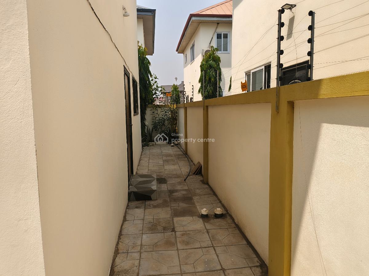 Luxury 4bedrooms Houses in Dawhenya, Dawhenya, Dawhenya, Tema, Accra, House for Sale