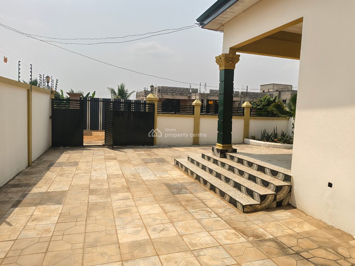 Luxury 4bedrooms Houses in Dawhenya, Dawhenya, Dawhenya, Tema, Accra, House for Sale