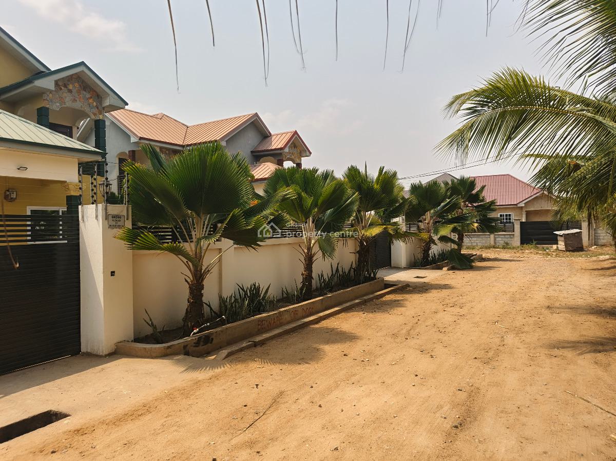 Luxury 4bedrooms Houses in Dawhenya, Dawhenya, Dawhenya, Tema, Accra, House for Sale