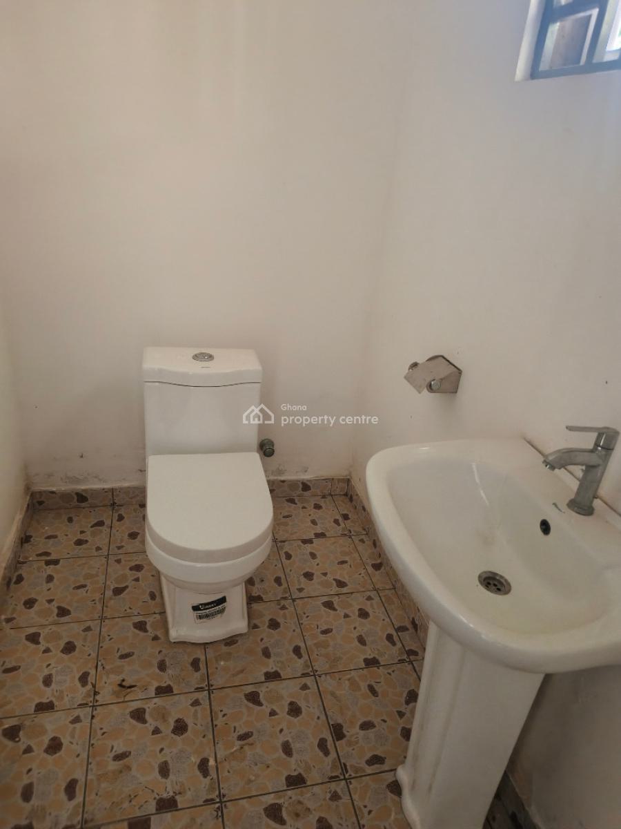 Luxury 4bedrooms Houses in Dawhenya, Dawhenya, Dawhenya, Tema, Accra, House for Sale