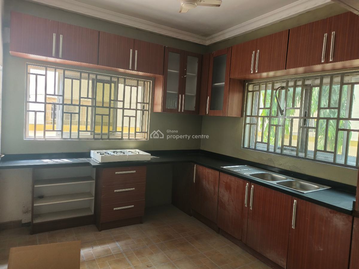 Luxury 4bedrooms Houses in Dawhenya, Dawhenya, Dawhenya, Tema, Accra, House for Sale
