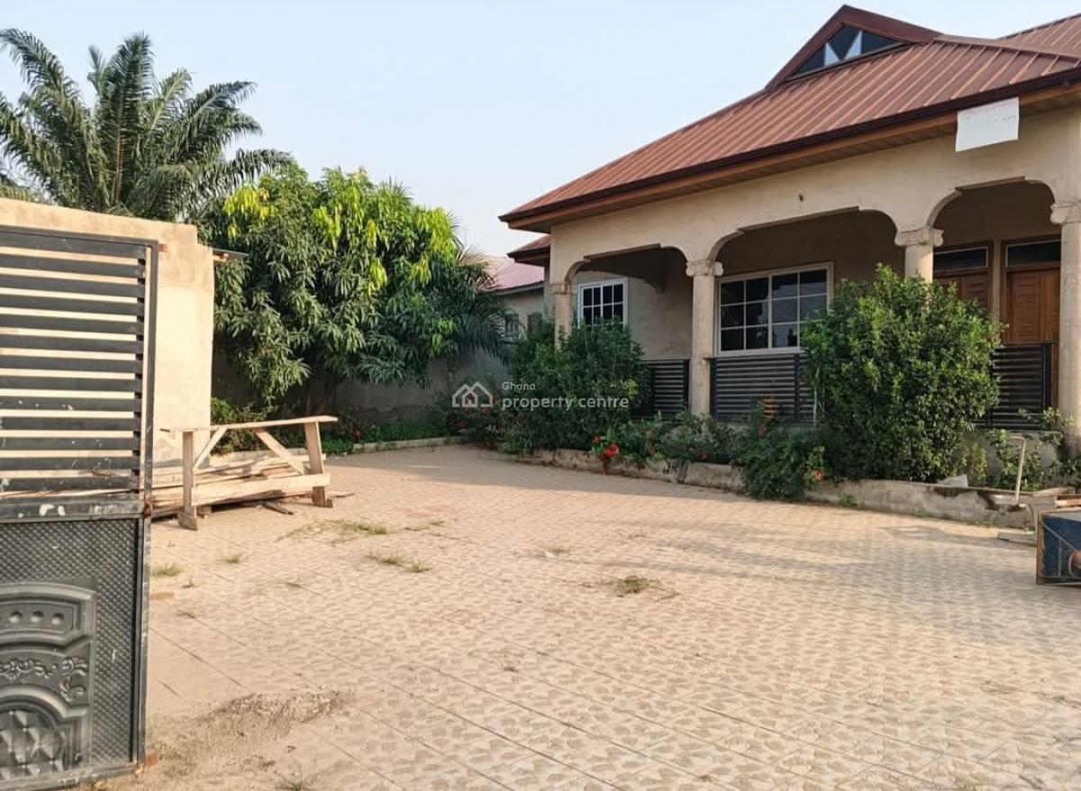 4 Bedrooms, Abuakwa,  Near Sofoline., Kumasi Metropolitan, Ashanti, House for Sale
