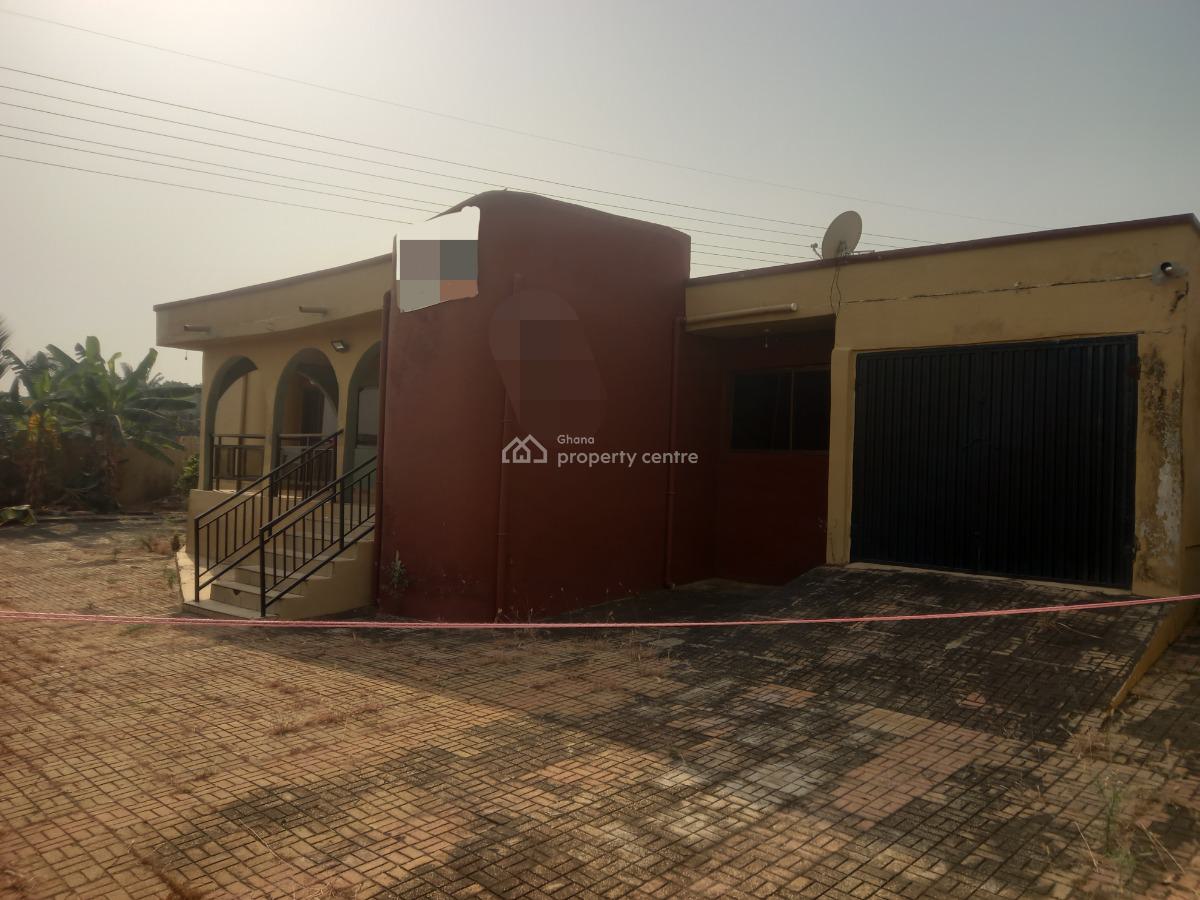 7 Bedrooms, Buokrom Estate, Kumasi Metropolitan, Ashanti, House for Sale