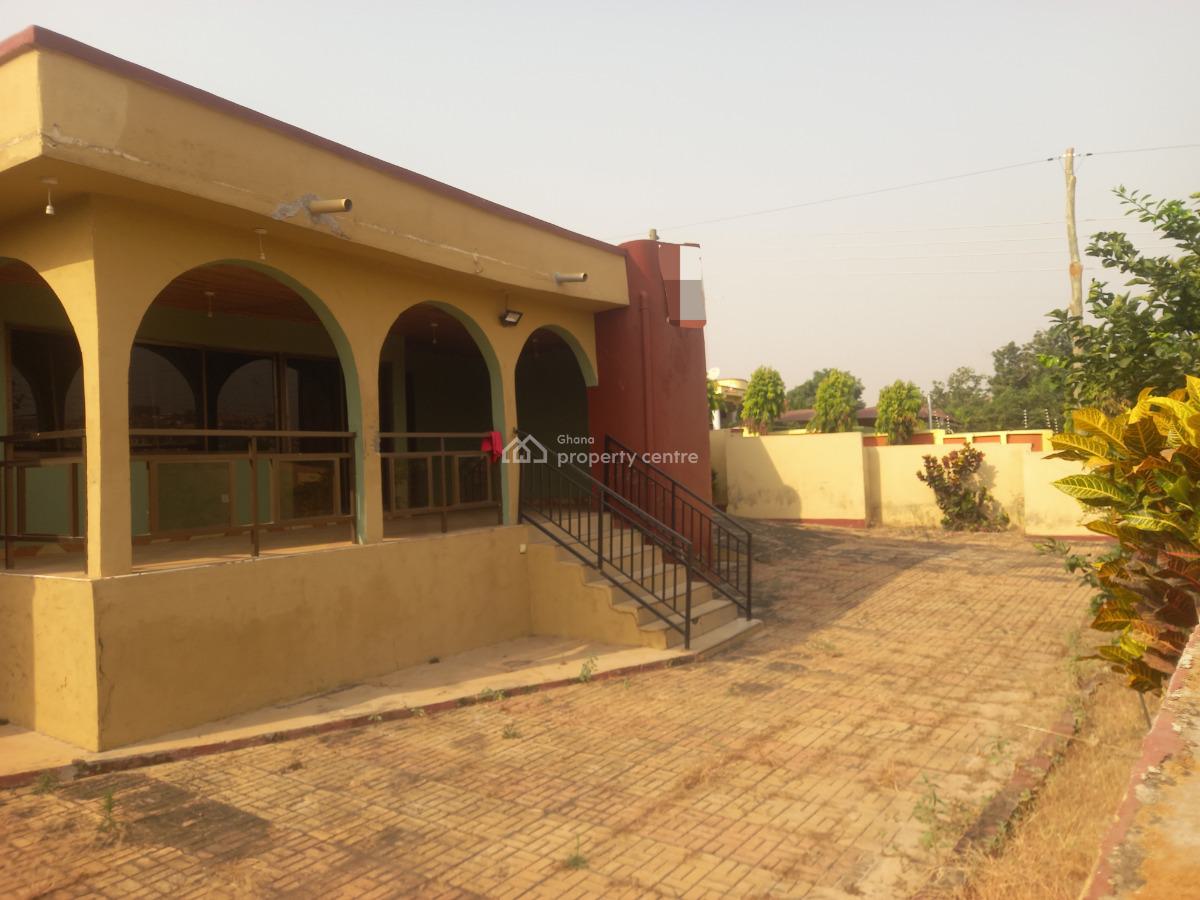 7 Bedrooms, Buokrom Estate, Kumasi Metropolitan, Ashanti, House for Sale