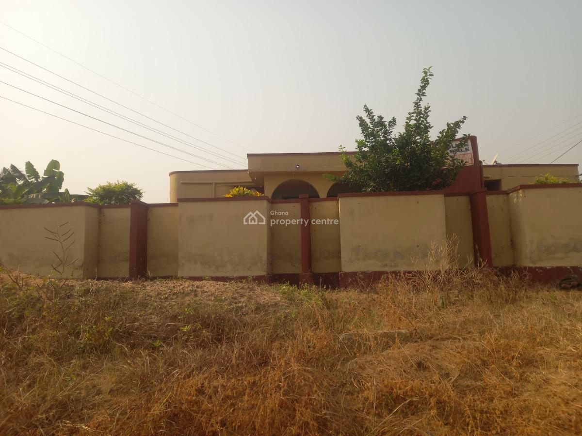 7 Bedrooms, Buokrom Estate, Kumasi Metropolitan, Ashanti, House for Sale