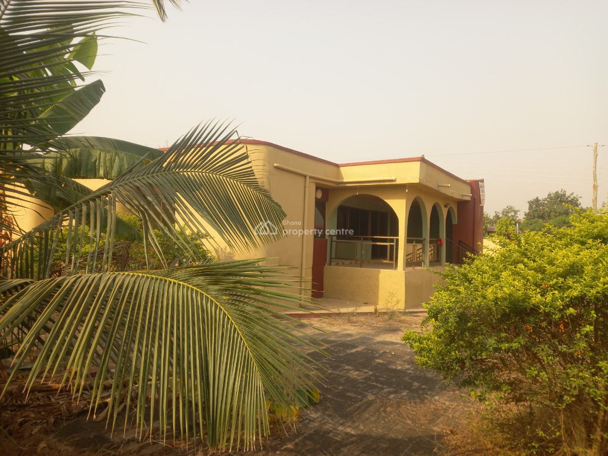 7 Bedrooms, Buokrom Estate, Kumasi Metropolitan, Ashanti, House for Sale