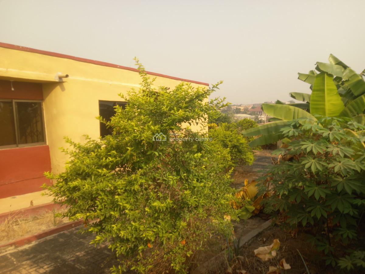 7 Bedrooms, Buokrom Estate, Kumasi Metropolitan, Ashanti, House for Sale