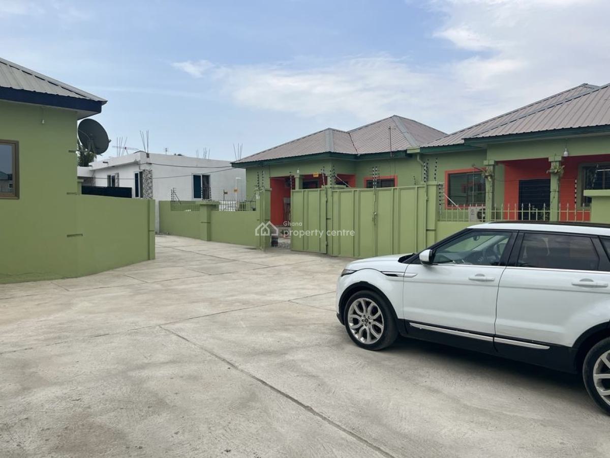 Mini Estate, Chrispo City, Kasoa, Awutu-senya East, Central Region, Townhouse for Sale
