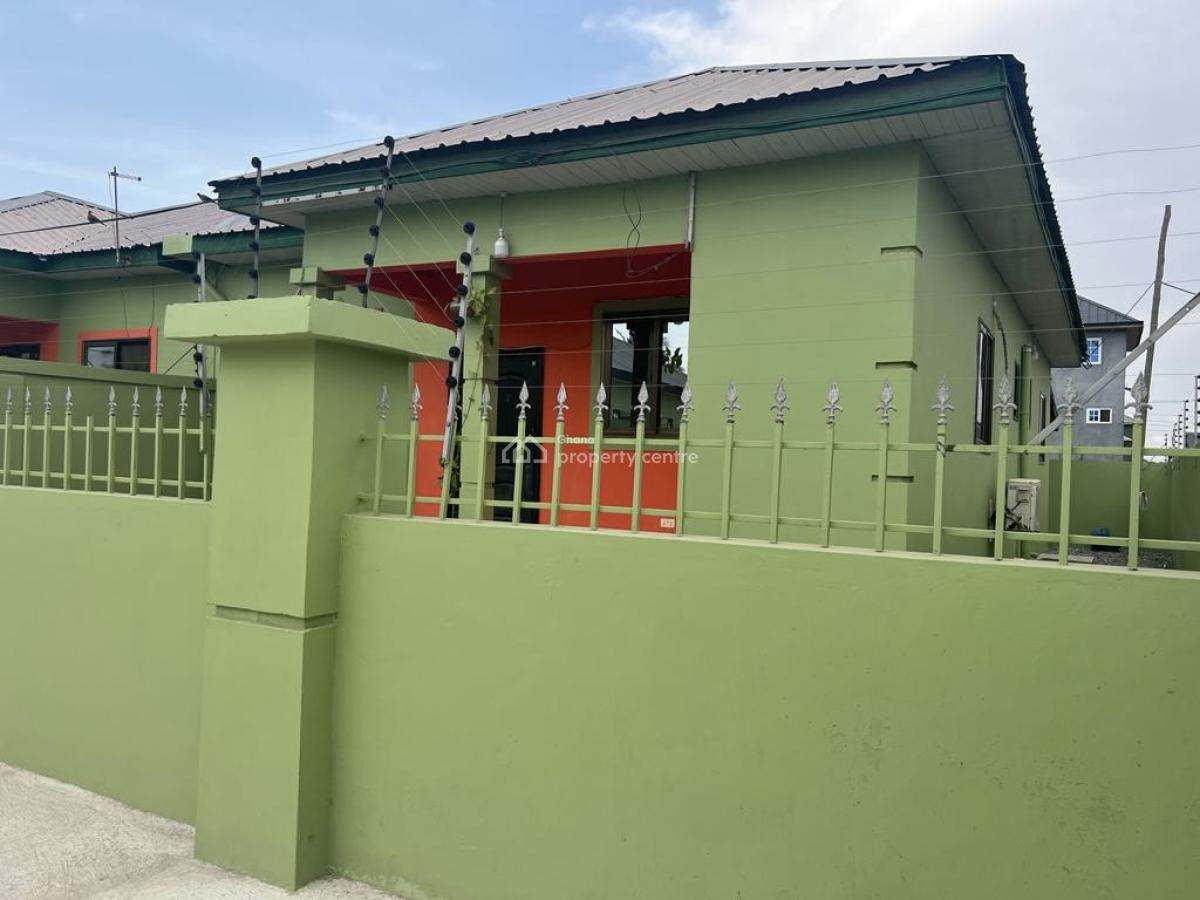 Mini Estate, Chrispo City, Kasoa, Awutu-senya East, Central Region, Townhouse for Sale