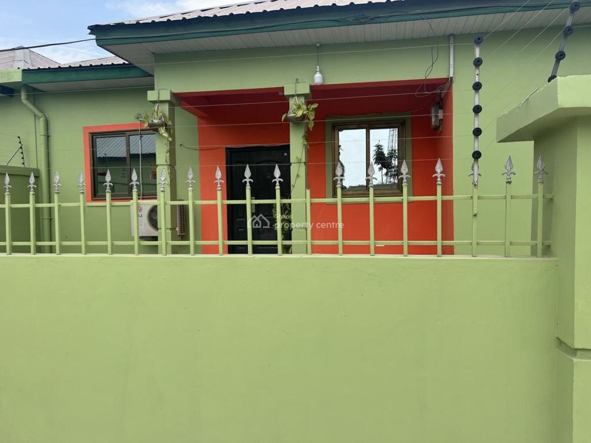 Mini Estate, Chrispo City, Kasoa, Awutu-senya East, Central Region, Townhouse for Sale